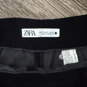Zara Women's Black Velvet Wide-Leg Pants